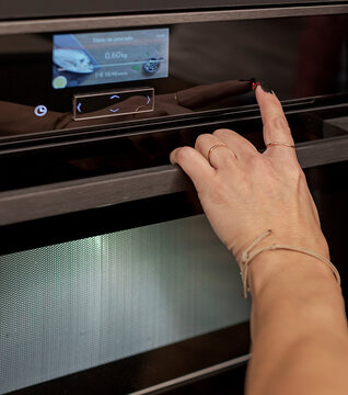 Using a Modern Oven's Touchscreen Interface