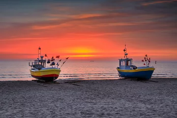 Photo sur Plexiglas Anti-reflet La Baltique, Sopot, Pologne Beautiful sunrise on the beach of Baltic Sea in Sopot, Poland