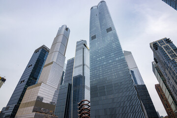 The Vessel and other buildings in Hudson Yards in New York City (USA) - obrazy, fototapety, plakaty