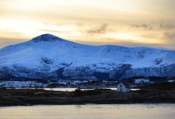 View at the mountains from the Atlantic Ocean Road in winter (Norway). - 781468371