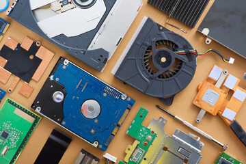 Close-up of the components of an old laptop computer - 781482315