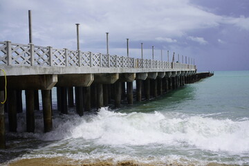 Fototapeta na wymiar Heavy waves on the Atlantic coast near Fortaleza - Ceará, Brasil. 