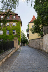Fototapeta na wymiar Seitenstraße der Altstadt von Bamberg, Bayern