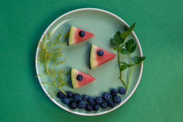 healthy fruity creative breakfast plate for children - 781570153