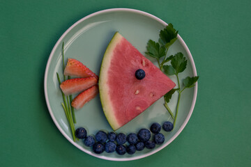 healthy fruity creative breakfast plate for children - 781570163