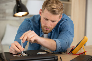 warranty maintenance of the laptop or pc computer - obrazy, fototapety, plakaty