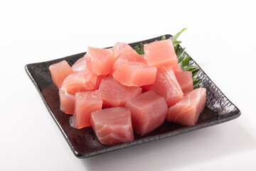 ［静岡県産］きはだまぐろ　（刺身用　角切り）