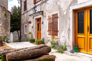 Fototapeta na wymiar Typical old town scene in the medieval village of Plomin, Croatia