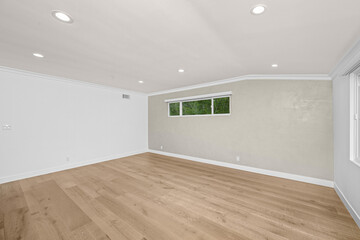 Obraz premium Remodeled home in Los Angeles, with empty rooms