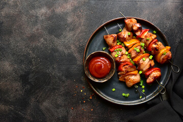 Grilled chicken kebab. Top view with copy space. - 781937711