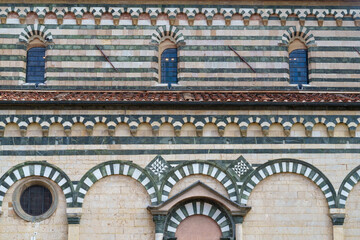 Fototapeta na wymiar Prato, historic city of Tuscany, Italy: cathedral