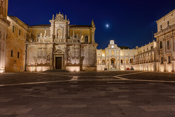 The beautiful Piazza del Duomo in Lecce, Italy, at night - obrazy, fototapety, plakaty