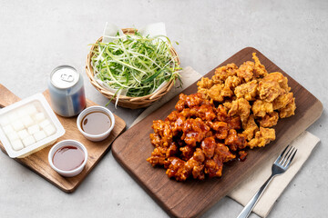 Chicken, chicken, fried, seasoning, green onion, sauce, spicy, drink, radish, soy sauce, boneless