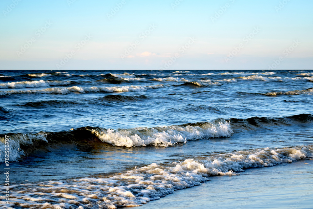 Wall mural waves in the sea