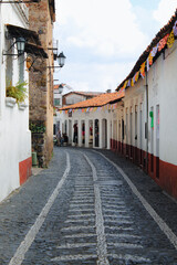 Camino en Taxco, México