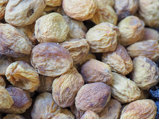Close-Up of Dried Peaches: Texture and Details