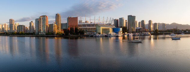panoramic-view-of-vancouver-downtown-city-skyline