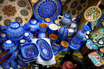 Decorative ceramic plates and cups in Uzbekistan - 782861361