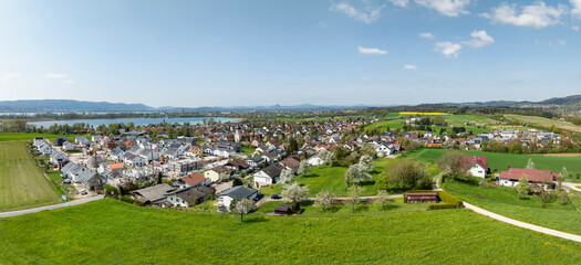 Fototapeta na wymiar Ortsbild von Markelfingen, Stadtteil von Radolfzell am Bodensee 