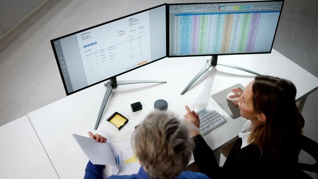 Accountant Using Finance E Invoice Software