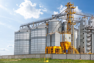 silos on agro-industrial complex with seed cleaning and drying line for grain storage - 782968969