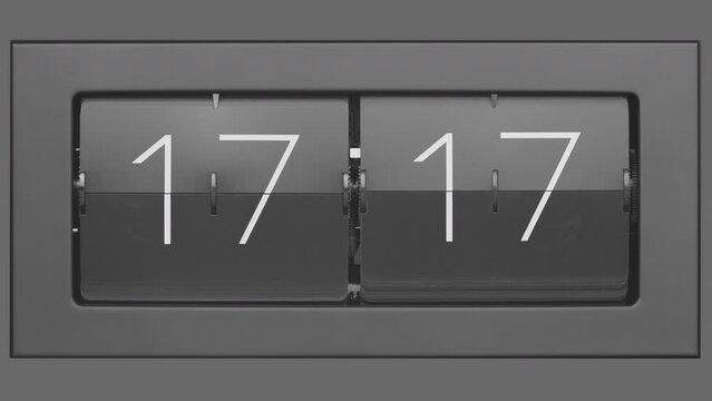 Retro flip clock changing from 17:16 to 17:17