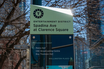 Fototapeta premium city of Toronto Entertainment District location marker at Spadina Avenue at Clarence Square