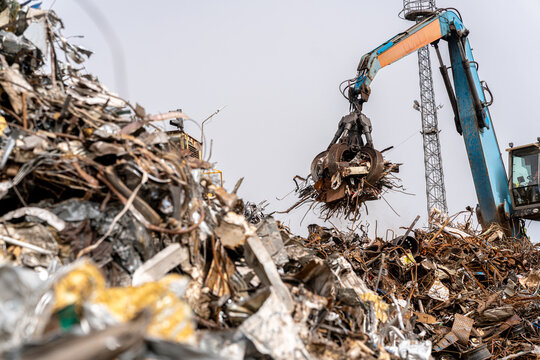 metal scrap loading machine