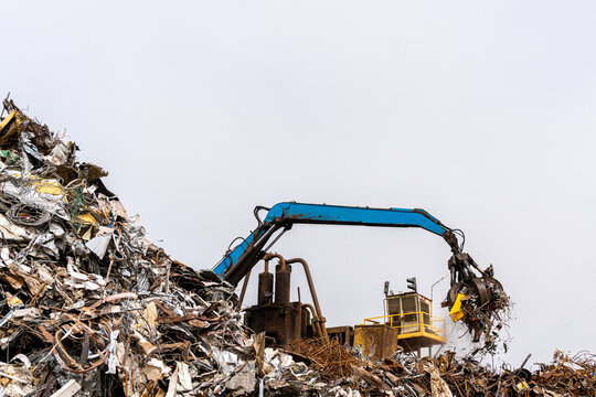 metal scrap loading machine