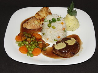 Cerdo y pollo gourmet