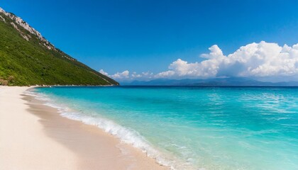 Fototapeta na wymiar turquoise water and white sand in mari ermi beach