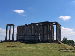 monument to the discoveries