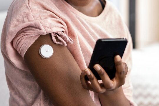 Remote glucose testing monitor