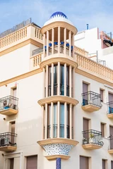 Foto auf Leinwand Jugendstil Fassade eines Haus an der Strandpromenade in Sitges, Spanien © Robert Poorten