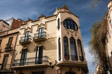 Foto auf Leinwand Jugenstil Haus in der Altstadt von Sitges, Spanien © Robert Poorten