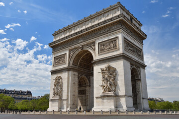 Fototapeta na wymiar Paris, France. Arc de Triomphe on a sunny day. May 9, 2021.