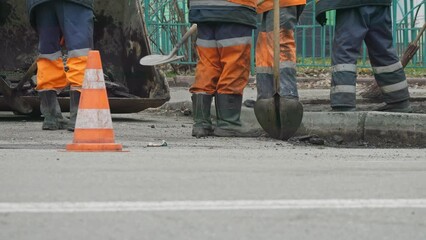 Worker street road construction asphalt industrial city builder