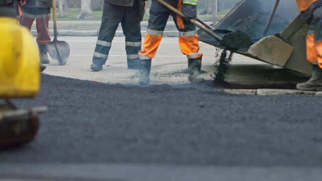 Worker street road construction asphalt industrial city builder
