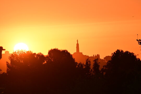 Sunrise with the Sacred Heart Monument in the background, Cerro de los &Aacute;ngeles, Getafe, Madrid