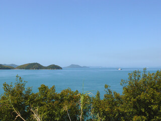 瀬戸内海国立公園。
日本の内海の風景。