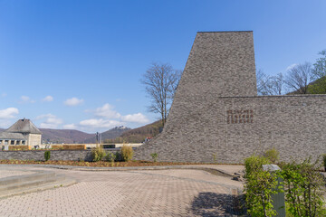 Waterpark near the dam of the german lake Edersee with visitor center - obrazy, fototapety, plakaty