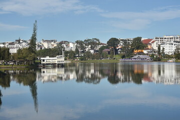 Fototapeta premium A peaceful morning on Xuan Huong lake, Da Lat