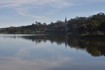 Fototapeta premium A peaceful morning on Xuan Huong lake, Da Lat