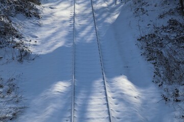 Eisenbahn, gleis, schienen, winter, schnee, wei&szlig;, natur, frost, jahreszeit, br&uuml;cke, b&auml;ume
