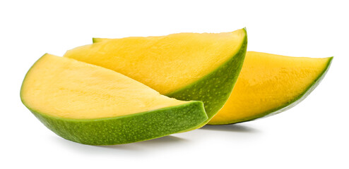 fresh ripe juicy mango slices - 784088385