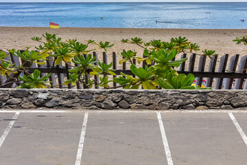 Parking sur plage de la Saline, île de la Réunion 
