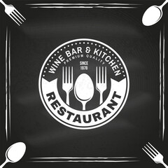 Royal Restaurant shop, menu on the chalkboard. Vector Illustration. Vintage graphic design for logotype, label, badge with plate, fork and spoon. Cooking, cuisine logo for menu restaurant or cafe. - 784292102