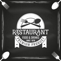 Restaurant shop, menu on the chalkboard. Vector Illustration. Vintage graphic design for logotype, label, badge with empty plate, fork and spoon. Cooking, cuisine logo for menu restaurant or cafe. - 784292594