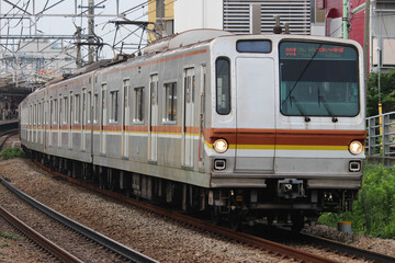 Naklejka premium 通勤電車 東京メトロ副都心線7000系