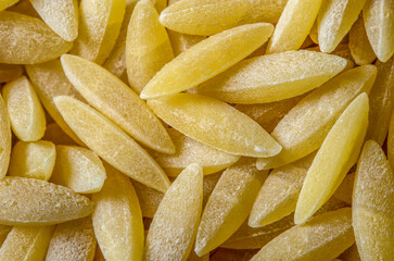 macro photography: pasta in the form of rice